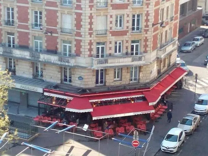Au Coeur De Paris Au Pied De Notre Dame Studio Equipe Salle De Bains Wc Calme Clair Type Cabine Clim Ascenseur Appartamento